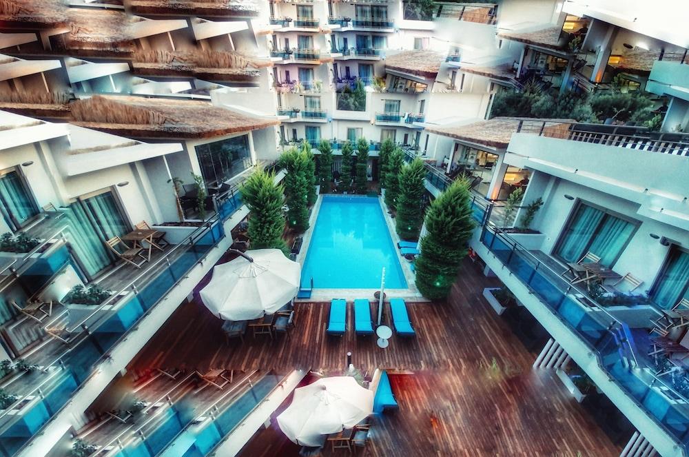 The D Hotel Cesme Resort Bagian luar foto